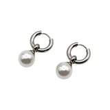 Orecchino bianca perla